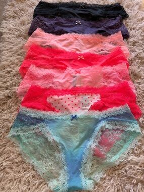Lot of 7 NWT 2013-14 Victoria's Secret Lace Hipkini Panties Small